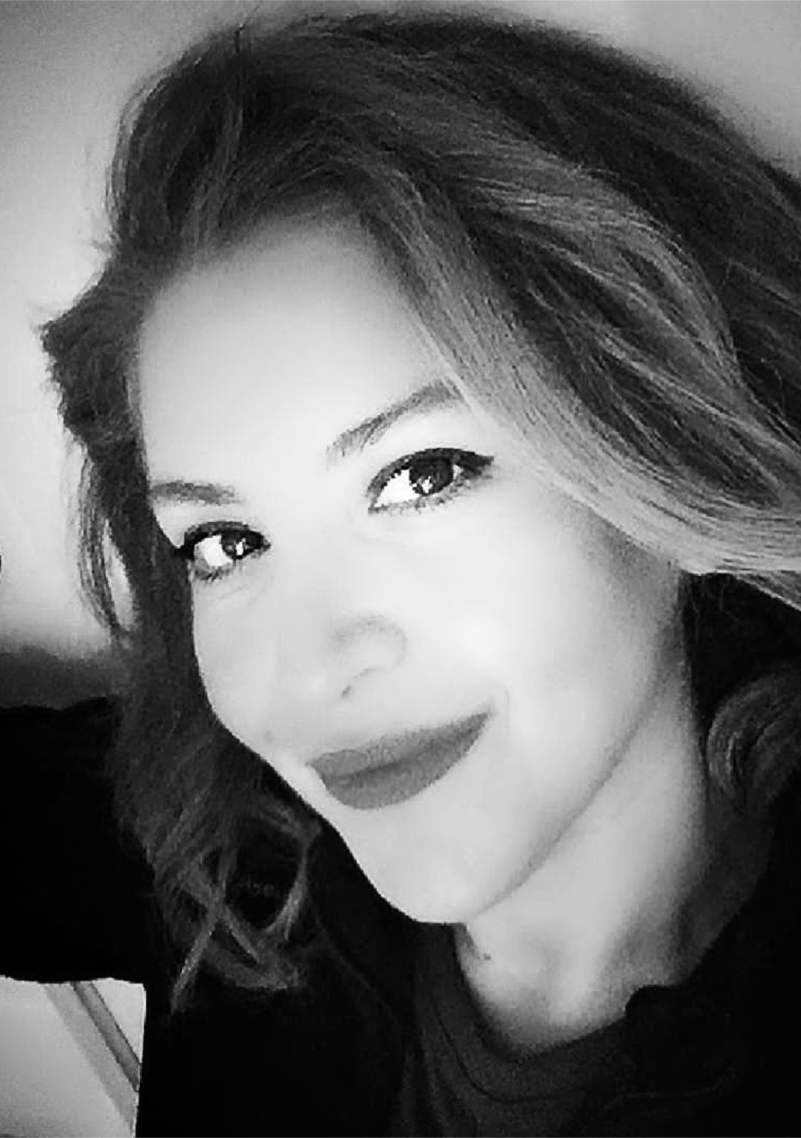 Soprano Ayşegül Karkıner — İstanbul Devlet Opera ve Balesi Solist Sanatçısı, Şan Eğitmeni ve Ses Koçu
